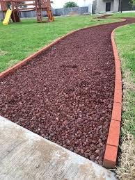 Tezontle rojo para jardines en Tampico — costal y camión volteo Viveros Terra